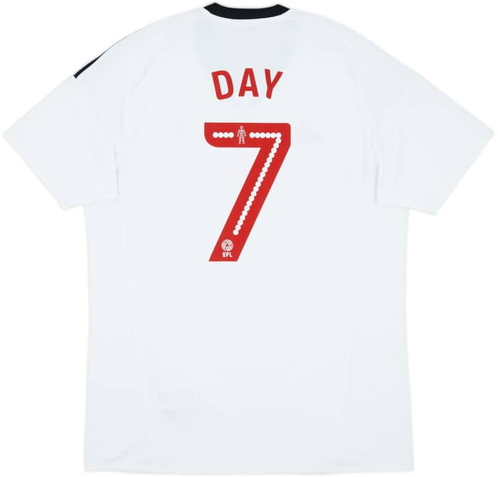 2016-17 Fulham Home Shirt Day #7 - 8/10 - (L)