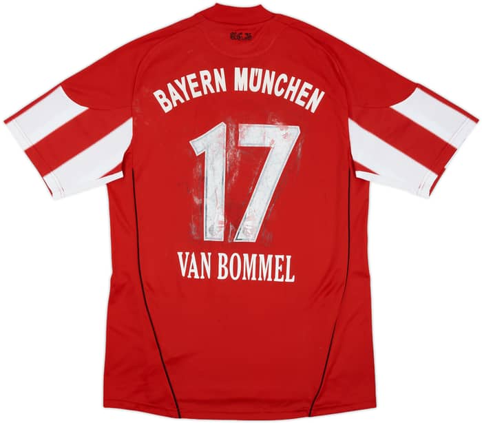 2010-11 Bayern Munich Home Shirt Van Bommel #17 - 4/10 - (M)