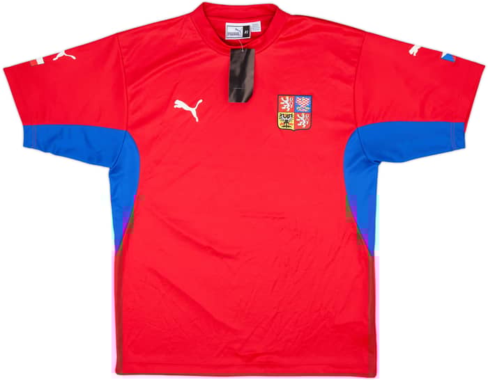 2002-04 Czech Republic Basic Home Shirt (XL)