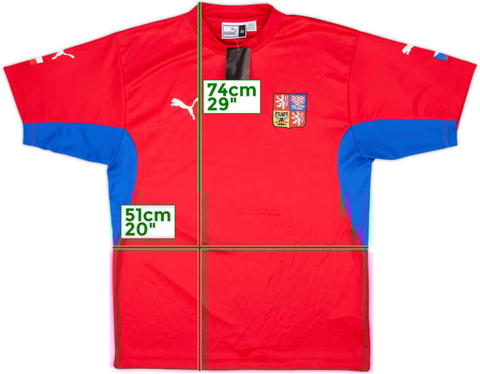 2002-04 Czech Republic Basic Home Shirt (XL)