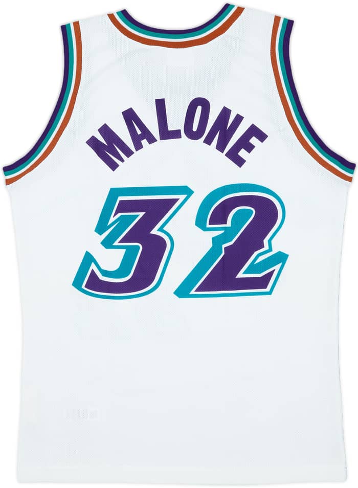 1996-03 Utah Jazz Malone #32 Champion Home Jersey - 8/10 - (S)