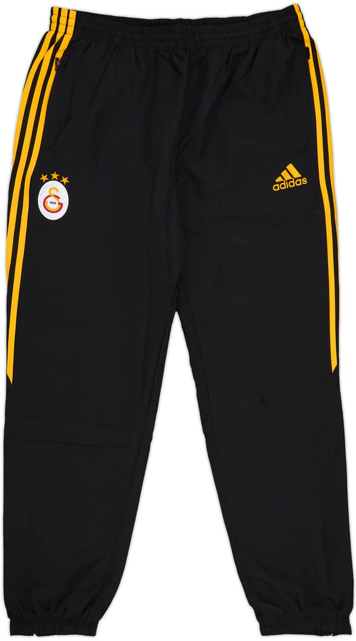 2009-10 Galatasaray adidas Tracksuit (M/L)