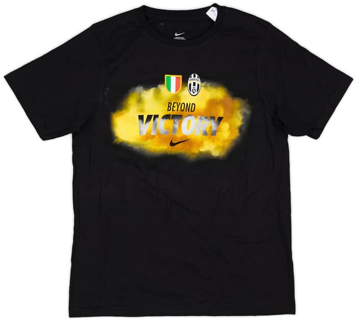 2012-13 Juventus Nike 'Campioni d'Italia' Graphic Tee (L.Boys)