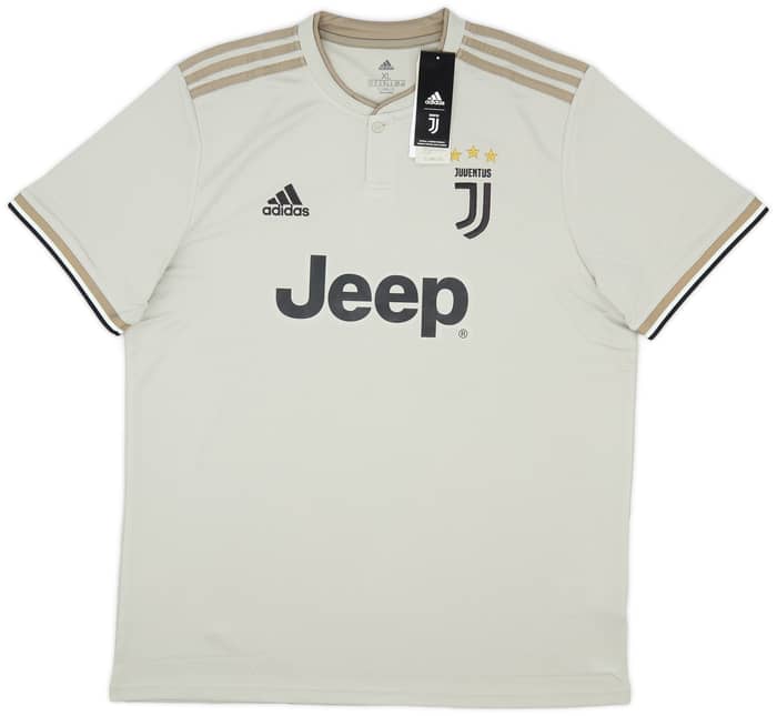 2018-19 Juventus Away Shirt Bonucci #19 (XL)