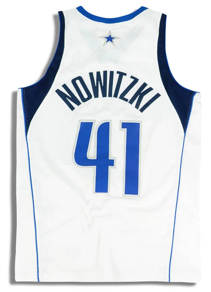 2001-04 Dallas Mavericks Nowitzki #41 Nike Swingman Jersey (Home) M