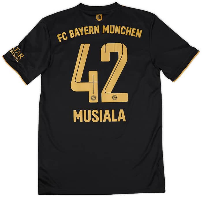 2021-22 Bayern Munich Away Shirt Davies #19 (M)