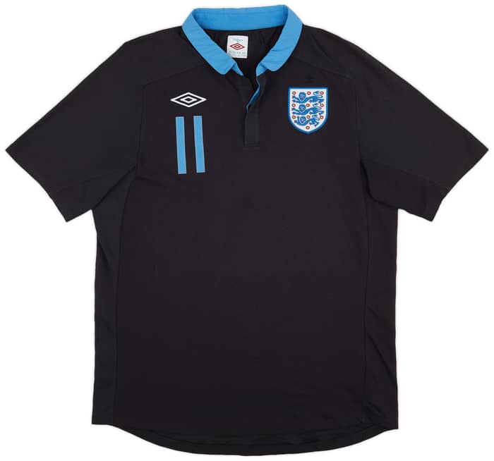 2011-12 England Away Shirt Young #11 - 7/10 - (L)