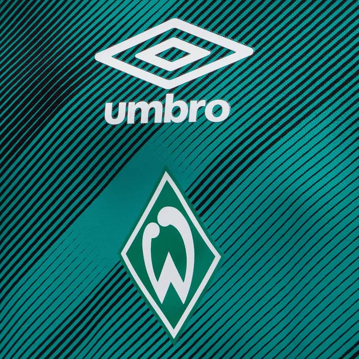 2021-22 Werder Bremen Umbro Holdall Travel Bag