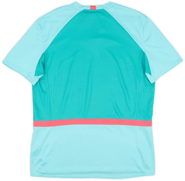 2023-24 Burnley Umbro Training Shirt