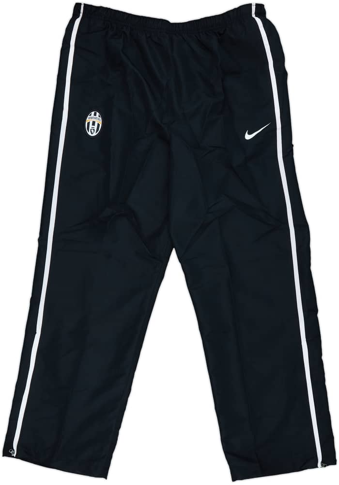 2010-11 Juventus Nike Tracksuit (XL)