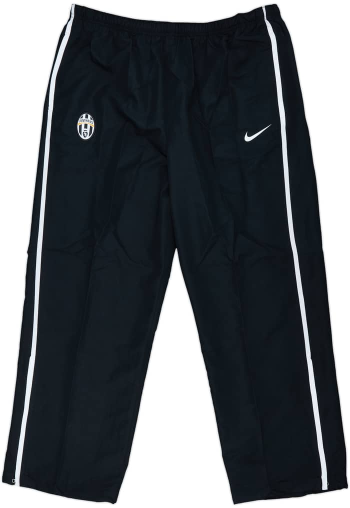 2010-11 Juventus Nike Tracksuit (XXL)
