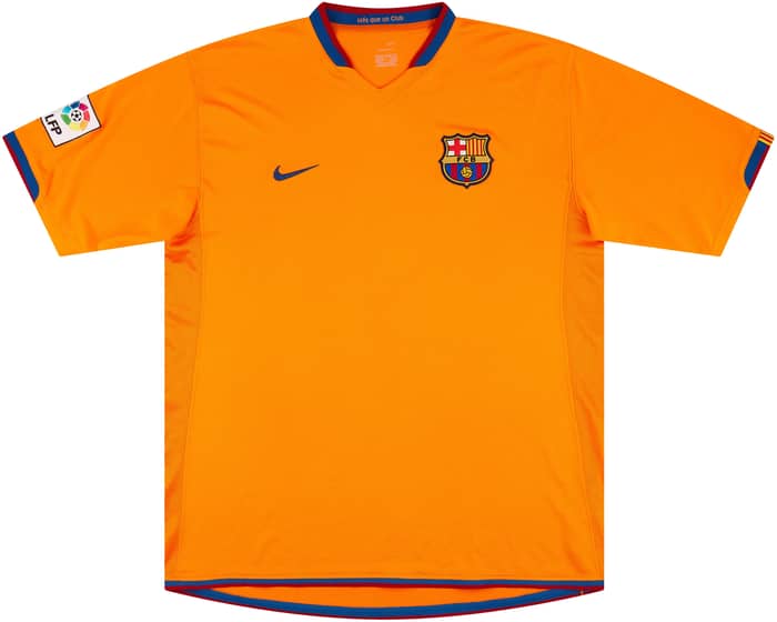 2006-08 Barcelona Away Shirt Messi #19
