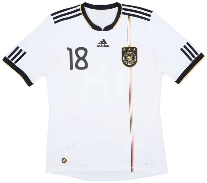 2010-11 Germany Home Shirt Kroos #18