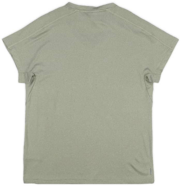 2023-24 Manchester United adidas Essentials Tee (Women's)