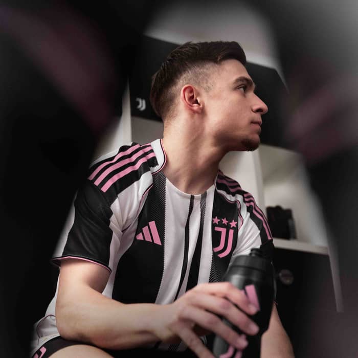 2025-26 Juventus Home Shirt