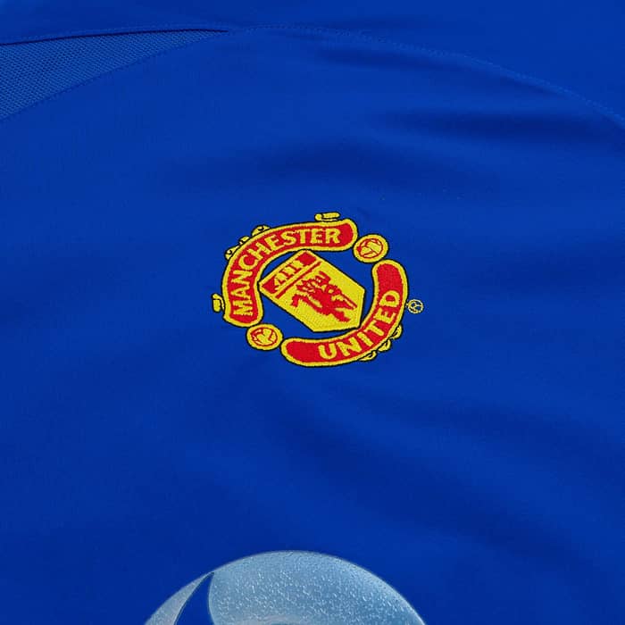 2002-03 Manchester United Third Shirt Keane #16