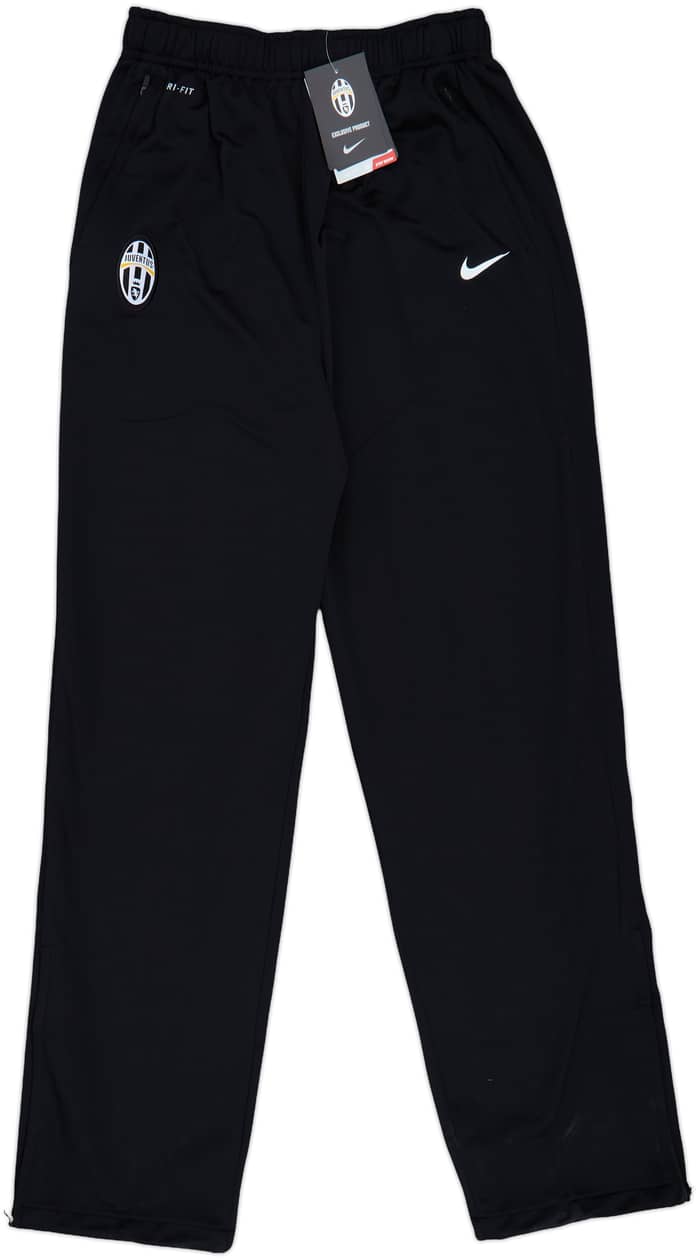 2013-14 Juventus Nike Tracksuit (XL.Boys)