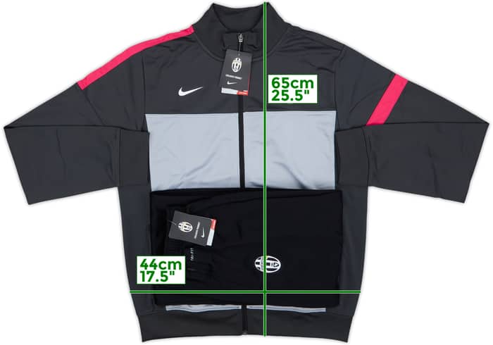 2013-14 Juventus Nike Tracksuit (XL.Boys)