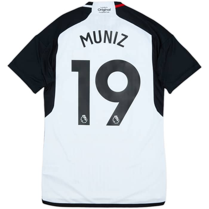 2023-24 Fulham Home Shirt Muniz #19 (S)