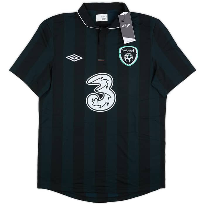 2013-14 Ireland Away Shirt