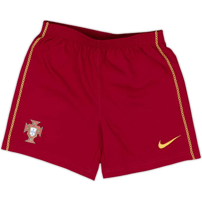 2006-08 Portugal Home Full Kit (5-6 Years)