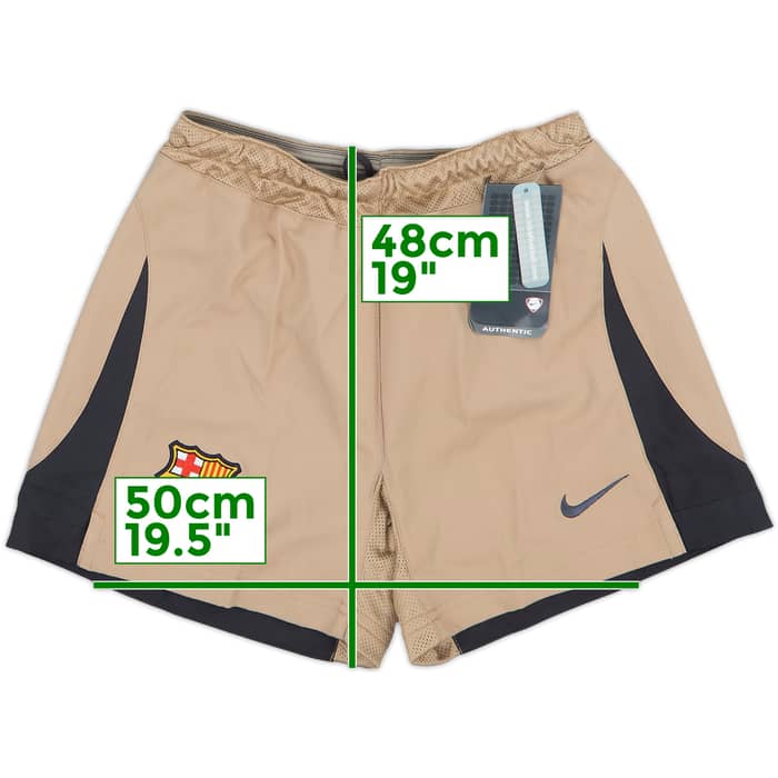 2003-04 Barcelona Away Shorts (M.Boys)