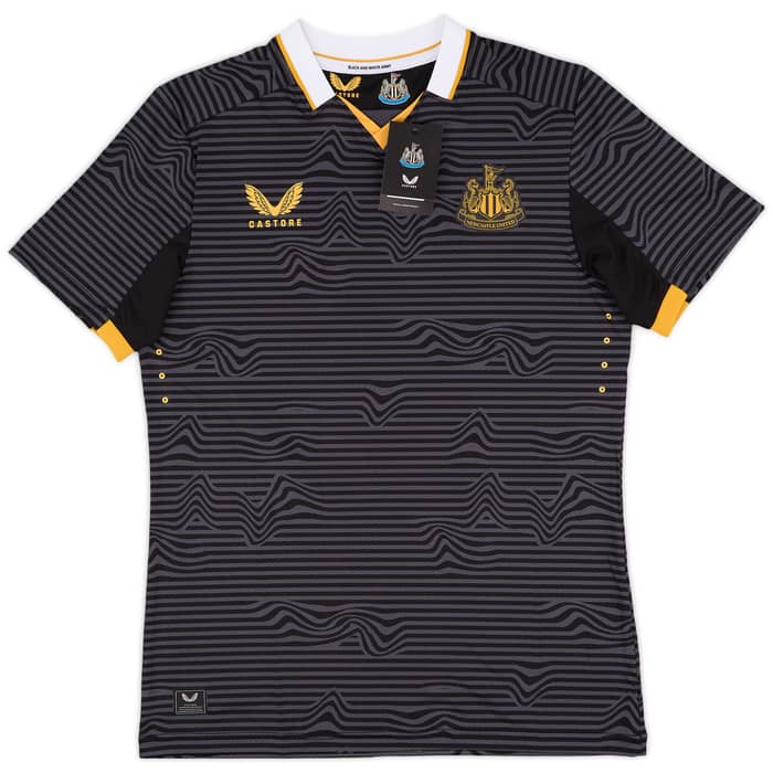 2021-22 Newcastle Authentic Away Shirt Trippier #15 (M)