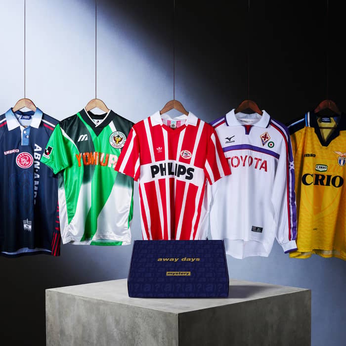Caja Misteriosa de Camisetas Vintage