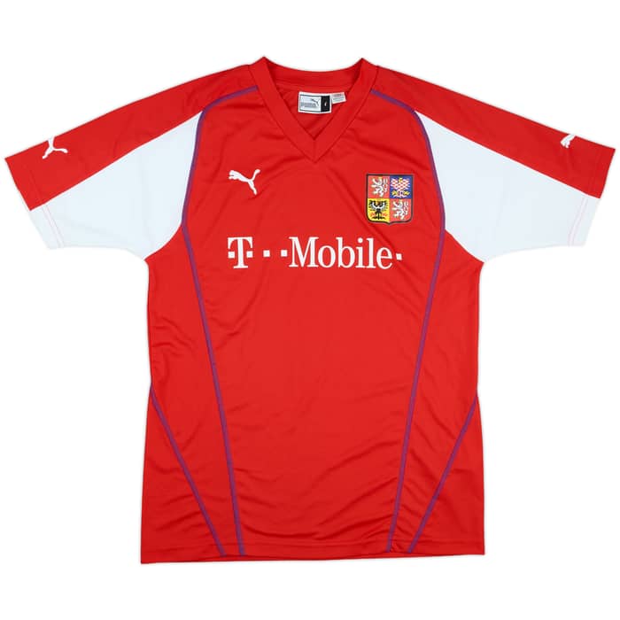 2004-05 Czech Republic Basic Home Shirt - 10/10 - (L)