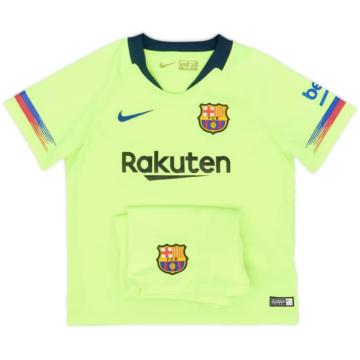 2018-19 Barcelona Away Shirt & Shorts - 7/10 - (4-5 Years)