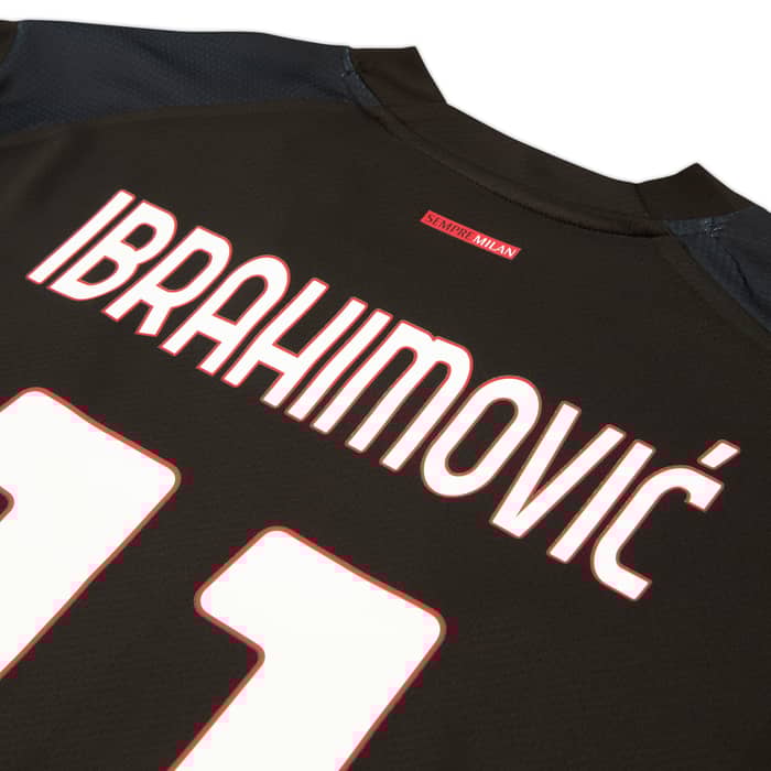 2022-23 AC Milan Home Shirt Ibrahimovic #11