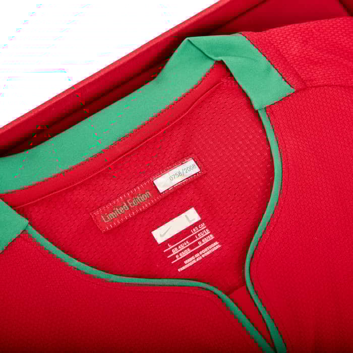 2008-10 Portugal Limited Edition Player Issue Home Shirt 0758/2008 (L)