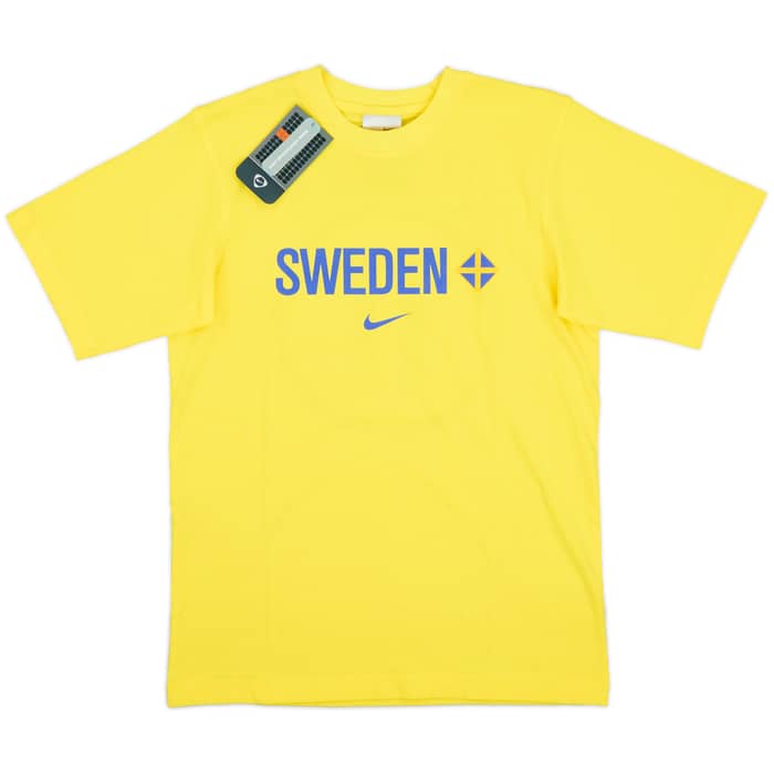 2004-05 Sweden Nike Cotton Tee Zlatan #11 (S)