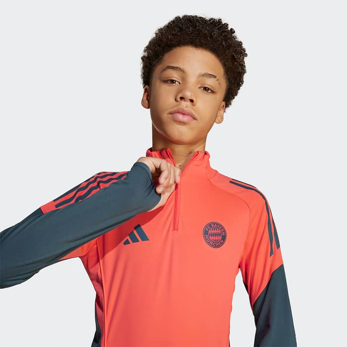 2025-26 Bayern Munich adidas 1/4 Zip Training Top (KIDS)
