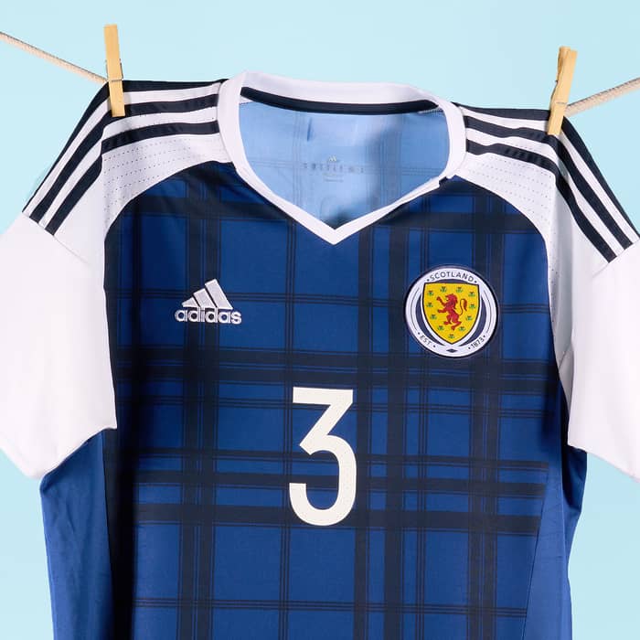 2016-17 Scotland Maillot Domicile Robertson #3 - 6/10 - (S)