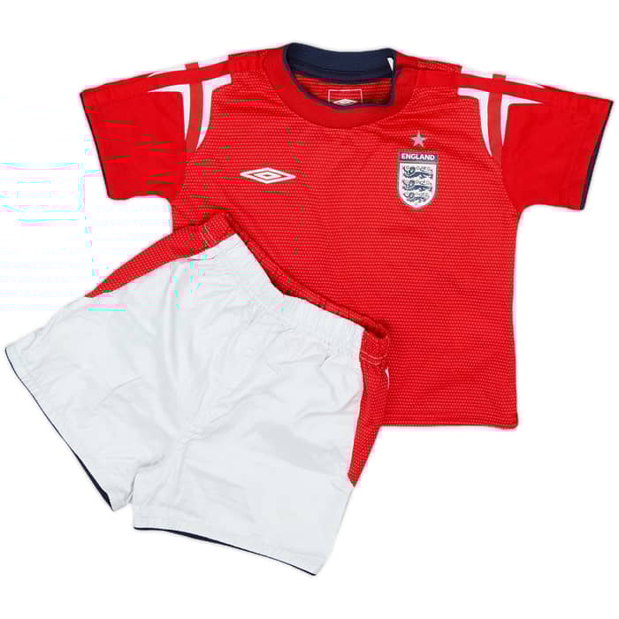 2004-06 England Away Shirt & Shorts - 8/10 - (18-24 Months)