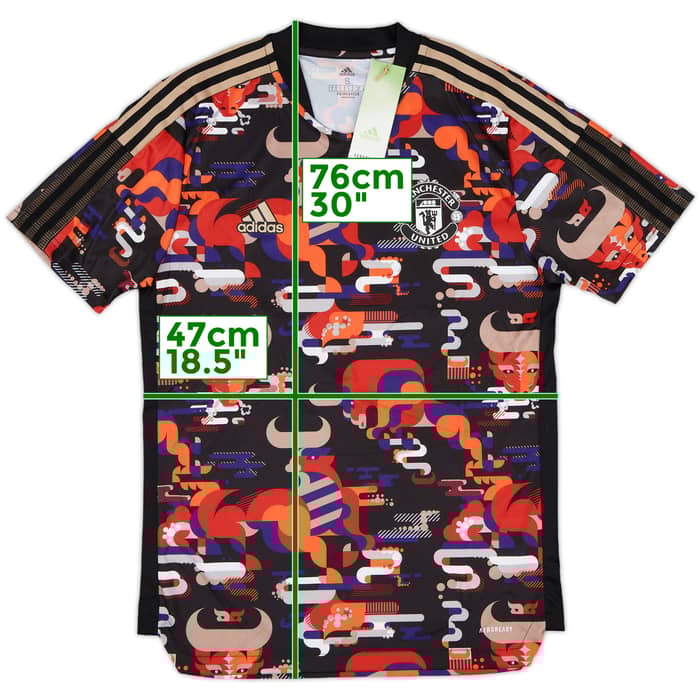 2021-22 Manchester United Chinese New Year adidas Training Shirt (S)