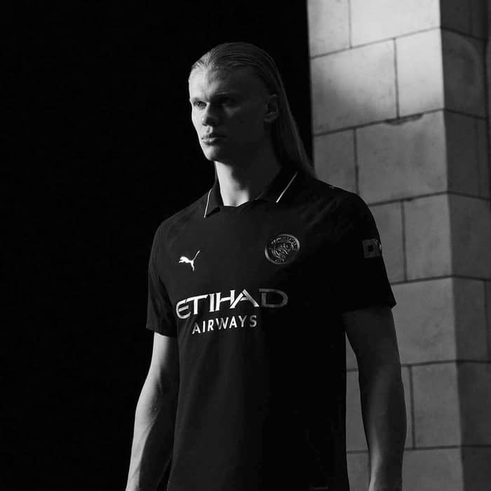 2025-26 Manchester City Authentic Away Shirt