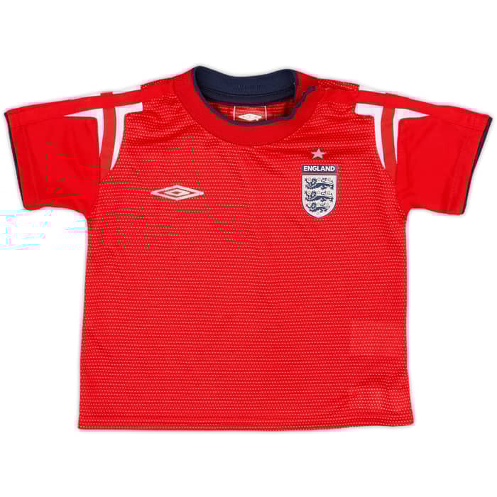2004-06 England Away Shirt & Shorts - 9/10 - (12-18 Months)