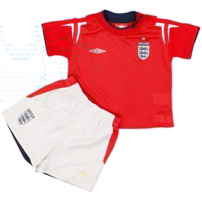2004-06 England Away Shirt & Shorts - 9/10 - (12-18 Months)