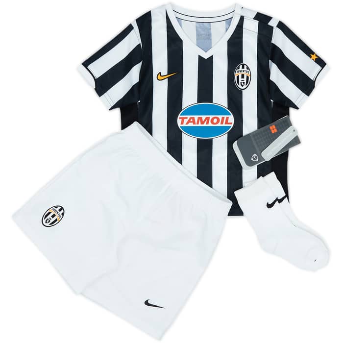 2006-07 Juventus Home Full Kit (12-18 Months)