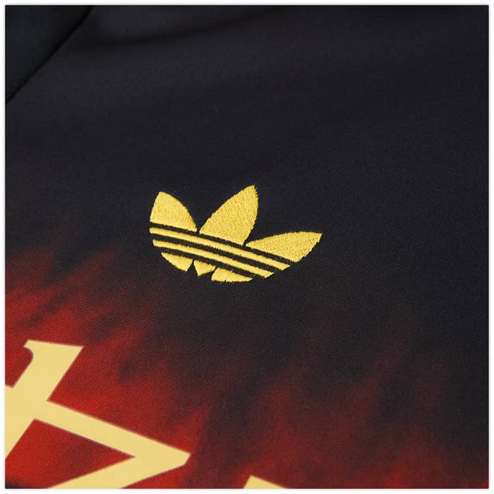 2024-25 Manchester United adidas Pre-Match CNY Shirt - As New