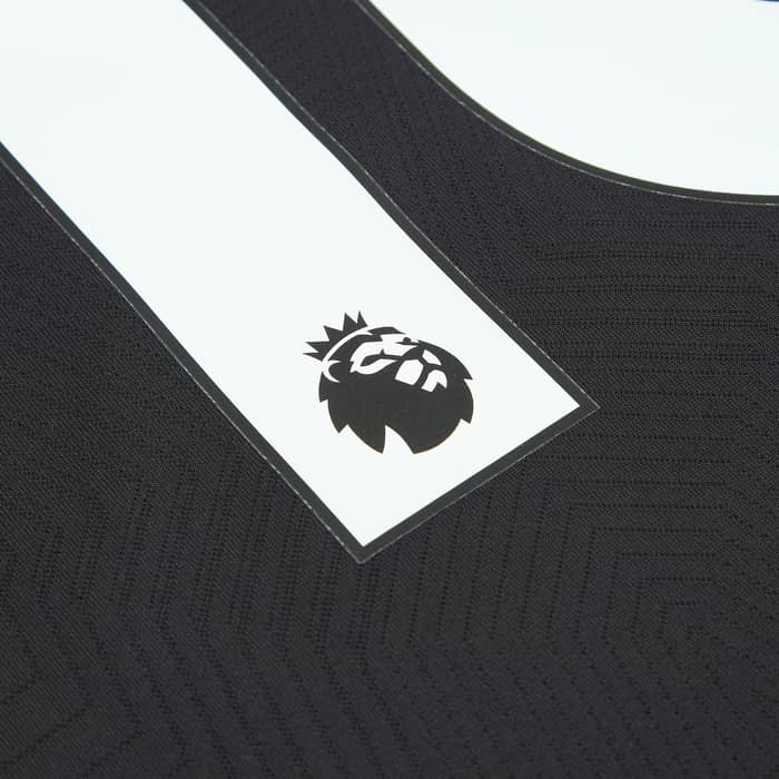 2024-25 Wolves Away L/S Shirt Cunha #10