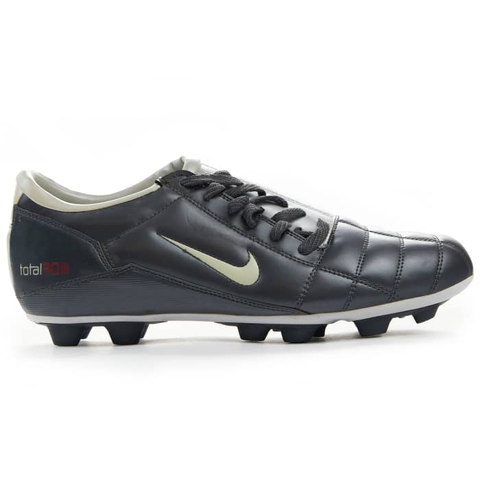 2004 Nike Total 90 III VT Football Boots