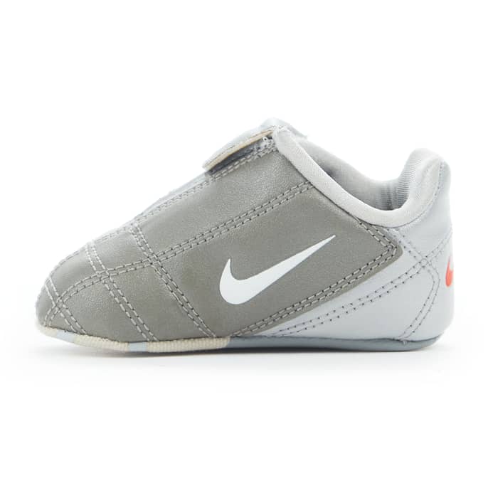 Nike T90 Baby Soft Boots & Ball - 9/10 - (Size 1.5)