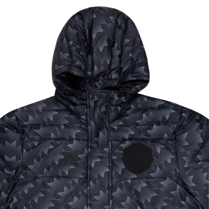 2017-18 Manchester United adidas Padded Long Jacket (XS)
