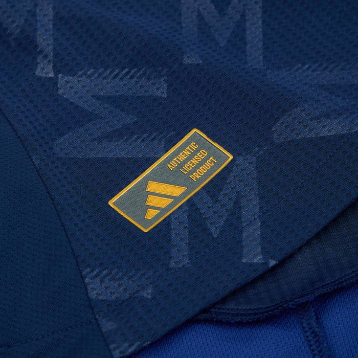 2024-25 Manchester United Authentic PI Away L/S Shirt - As New