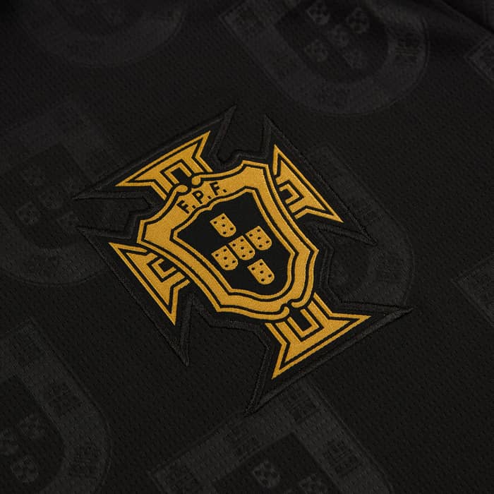 2025-26 Portugal Puma Eusebio Edition Shirt