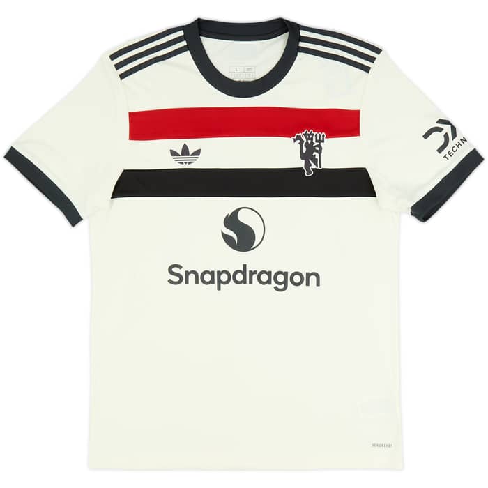 2024-25 Manchester United Third Shirt Casemiro #18