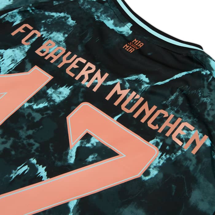 2024-25 Bayern Munich Away Shirt Olise #17